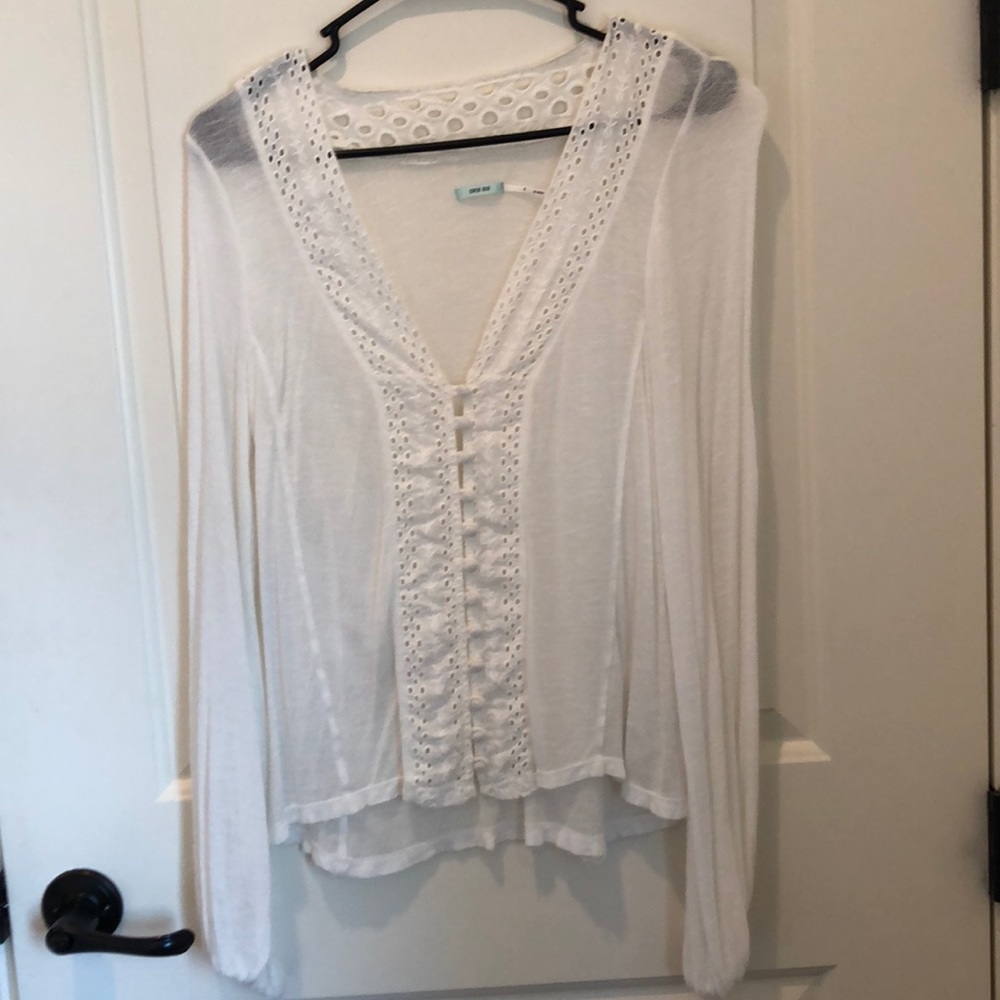 Kimchi Blue shirt size small